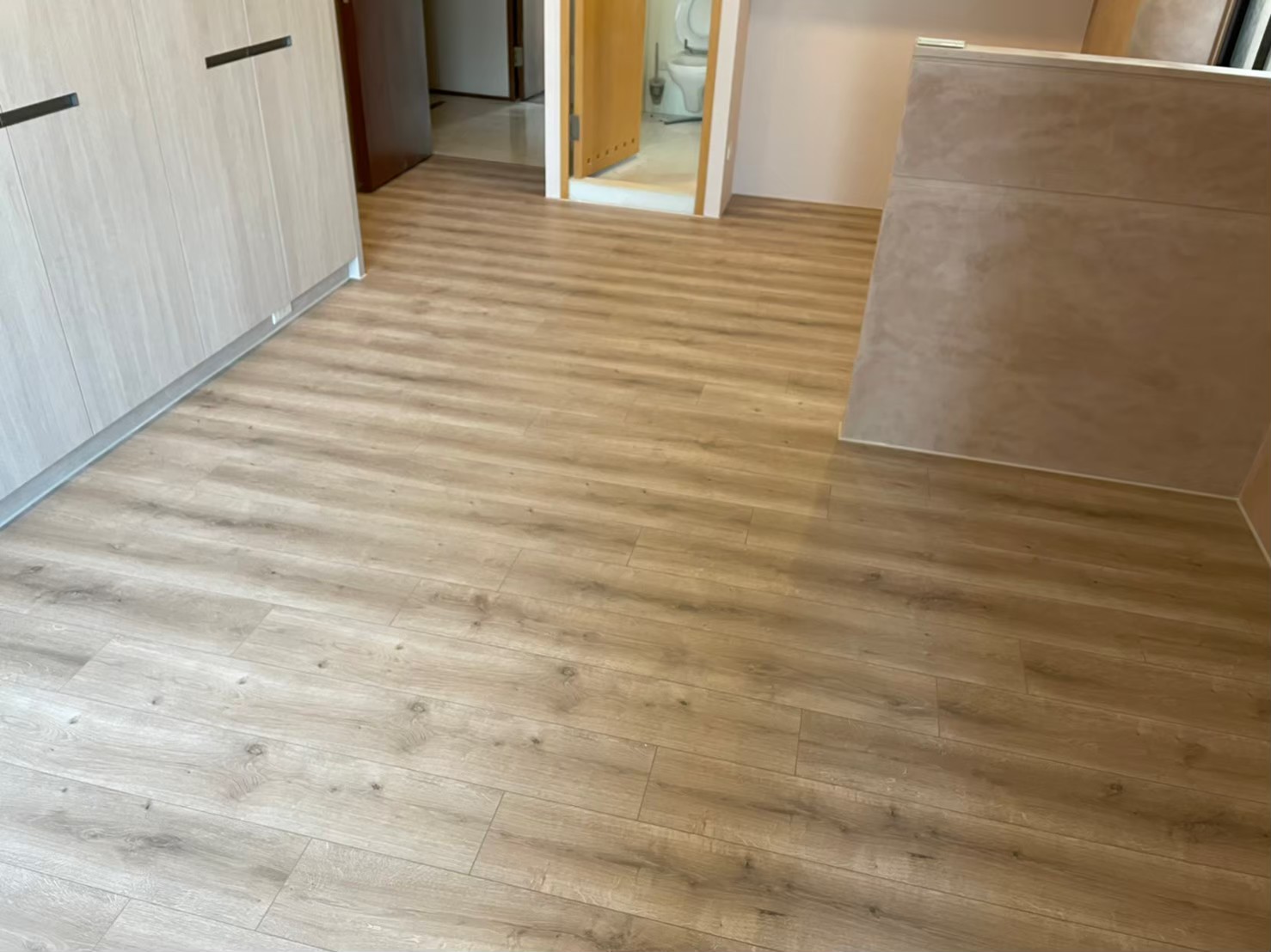 the combination of wooden floors and floor heating 01